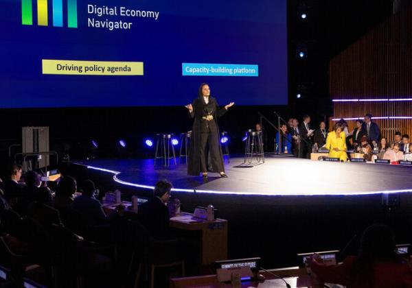 DCO launches tool to bridge digital economy gap